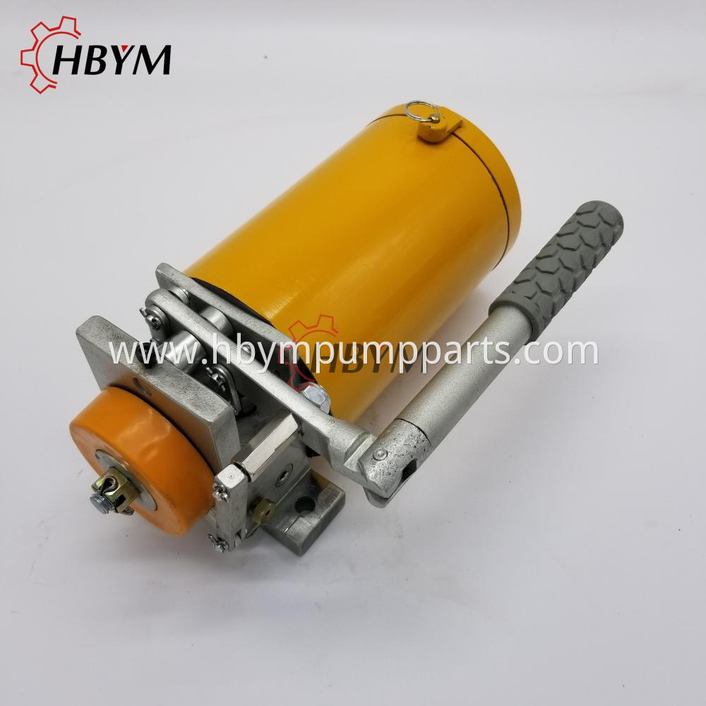 Manual Grease Pump 3